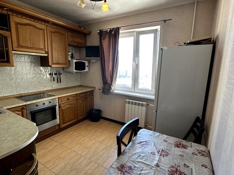 квартира по адресу Ревуцкого ул., 4