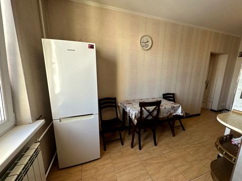 квартира по адресу Ревуцкого ул., 4