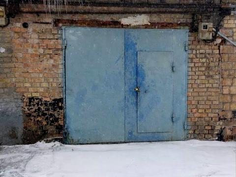 паркоместо по адресу Бережанская ул., 12