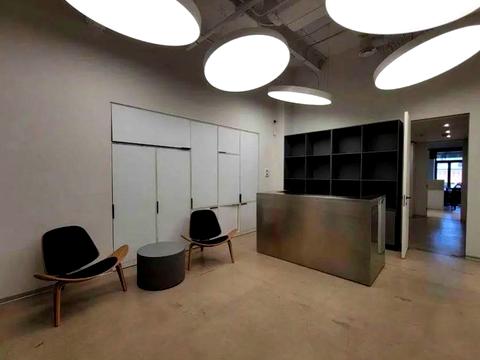 комерційна за адресою Басейна вул., 2