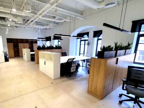 комерційна за адресою Басейна вул., 2