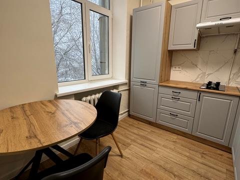 квартира за адресою Михайла Грушевського вул. (Карла Лібкнехта), 5/7