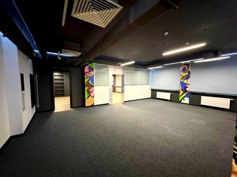 комерційна за адресою Саксаганського вул., 53