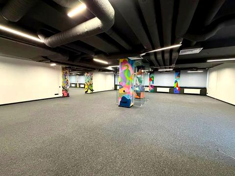 комерційна за адресою Саксаганського вул., 53