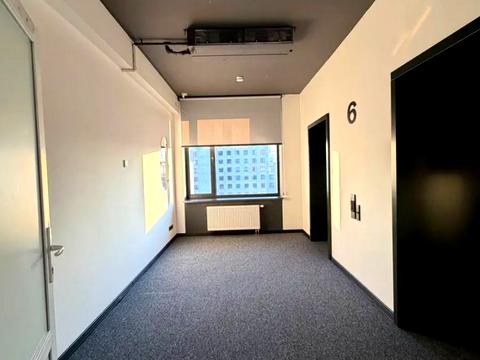 комерційна за адресою Саксаганського вул., 53