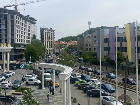 коммерческая по адресу Глубочицкая ул., 73