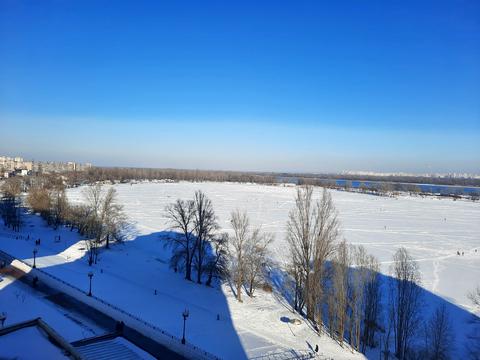 коммерческая по адресу Оболонская набережная ул., 11