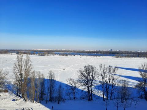 коммерческая по адресу Оболонская набережная ул., 11