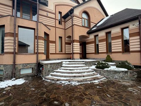 дом по адресу с. Острица, Приміська