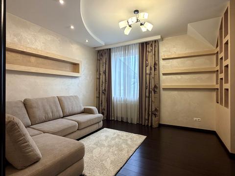 дом по адресу с. Острица, Приміська