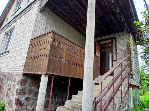 дом по адресу вул. Садова, 4