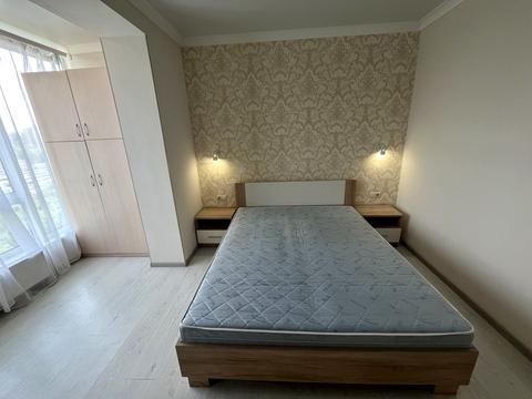 квартира за адресою Левка Лук'яненка вул. (Василя Жуковського), 16, 18, 20, 24