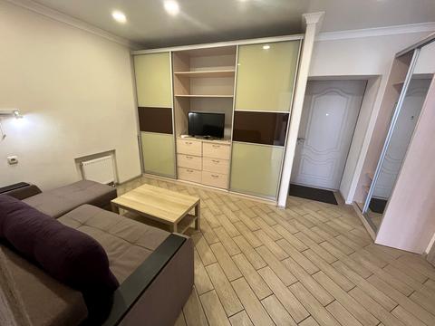 квартира за адресою Левка Лук'яненка вул. (Василя Жуковського), 16, 18, 20, 24