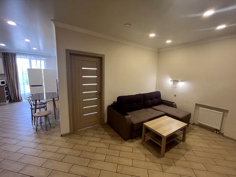 квартира за адресою Левка Лук'яненка вул. (Василя Жуковського), 16, 18, 20, 24