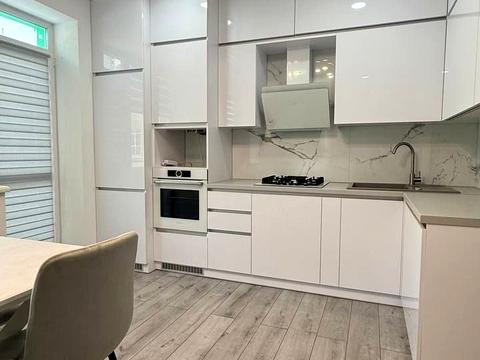 квартира по адресу Весняна ул., 12