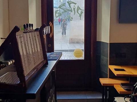 комерційна за адресою Вірменська вул., 8