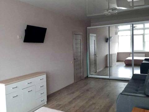 квартира за адресою Перлинна вул., 8