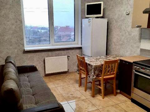 квартира за адресою Перлинна вул., 8