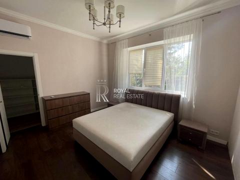 будинок за адресою Анатолія Солов'яненка вул.