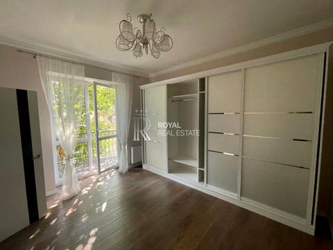 будинок за адресою Анатолія Солов'яненка вул.