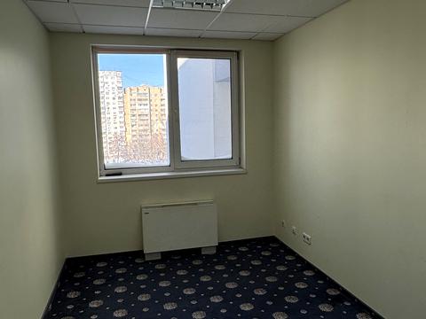 комерційна за адресою Голосіївська вул., 7 к2