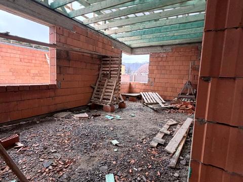 дом по адресу Джерельная