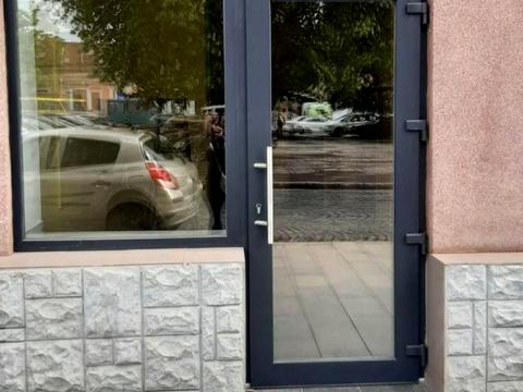 комерційна за адресою Шандора Петефі пл., 23