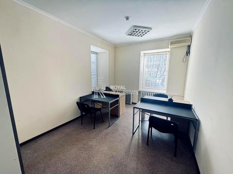 комерційна за адресою Олеся Гончара вул., 30-Б