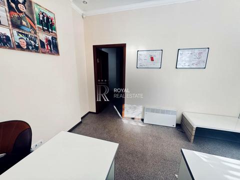 комерційна за адресою Олеся Гончара вул., 30-Б