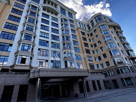 комерційна за адресою Михайла Грушевського вул., 9