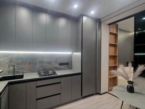 квартира за адресою Мартинова просп., (вул. Щаслива, 67)