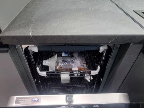 квартира за адресою Мартинова просп., (вул. Щаслива, 67)