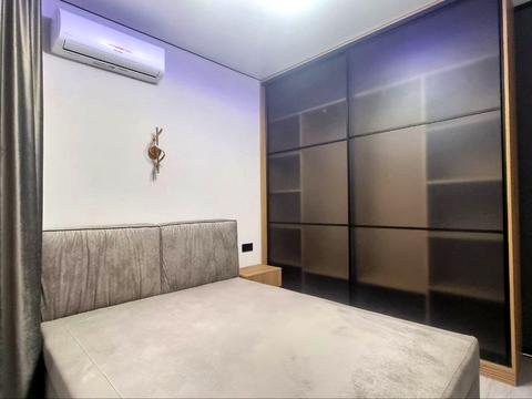 квартира за адресою Мартинова просп., (вул. Щаслива, 67)