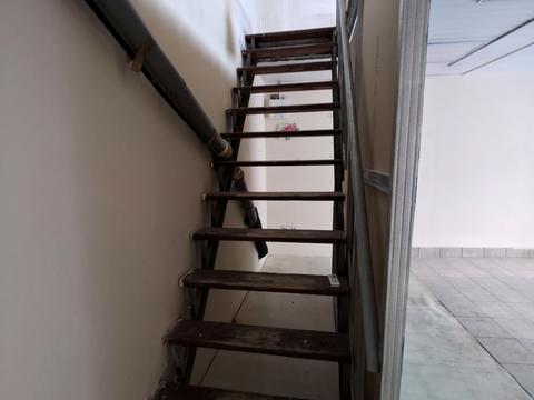 комерційна за адресою Базарна вул., 28