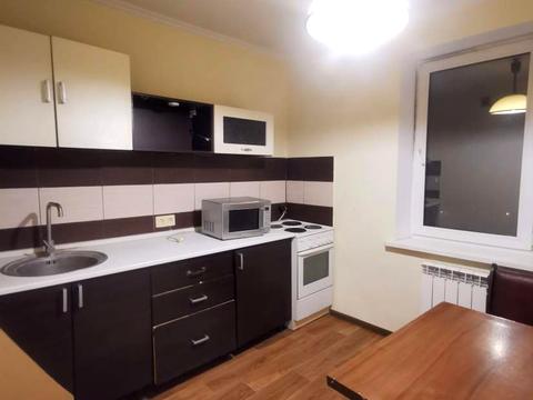 квартира за адресою Дніпровська набережна вул., 7