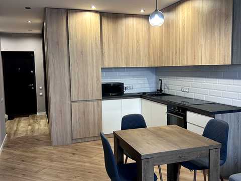 квартира за адресою Дніпровська набережна вул., 18-А