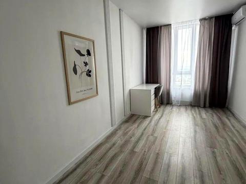 квартира за адресою Київ, Каховська вул., 62