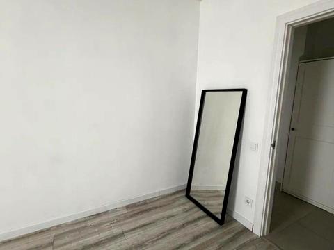 квартира за адресою Київ, Каховська вул., 62