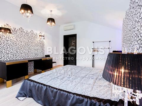 будинок за адресою Футбольна, 4