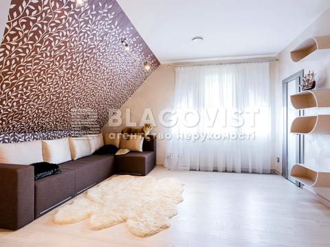 будинок за адресою Футбольна, 4