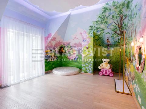 будинок за адресою Футбольна, 4