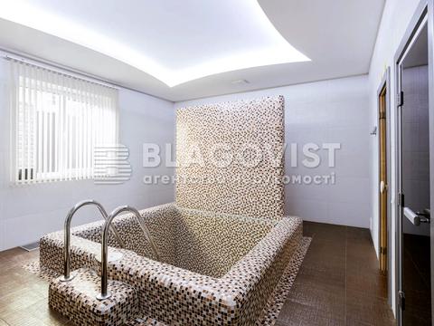 будинок за адресою Футбольна, 4