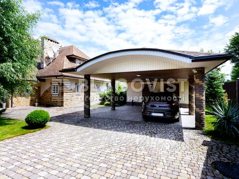 будинок за адресою Футбольна, 4