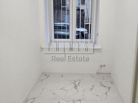 комерційна за адресою Шовковична вул., 10