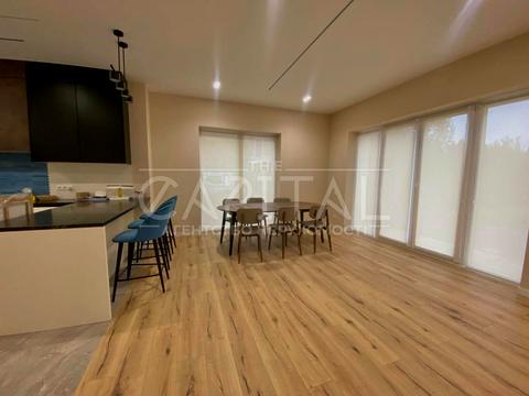 будинок за адресою с. Вишеньки, Квітуча