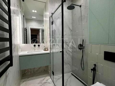 будинок за адресою с. Вишеньки, Квітуча