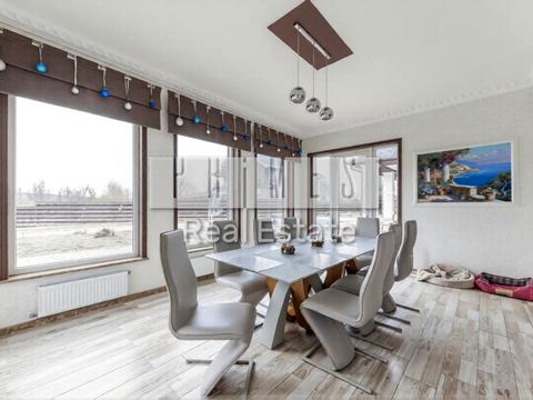 будинок за адресою Жовтнева вул.