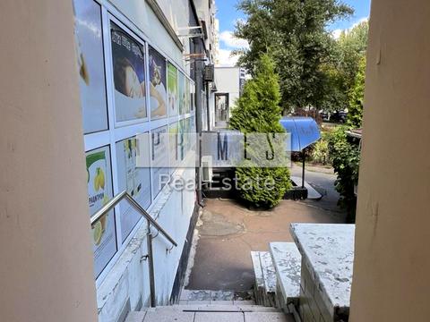 комерційна за адресою Київ, Тулузи вул., 3-Б