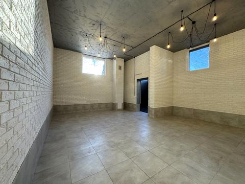 коммерческая по адресу Юнатская ул., 2