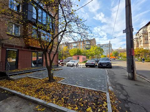 коммерческая по адресу Мукачевская ул., 4/7